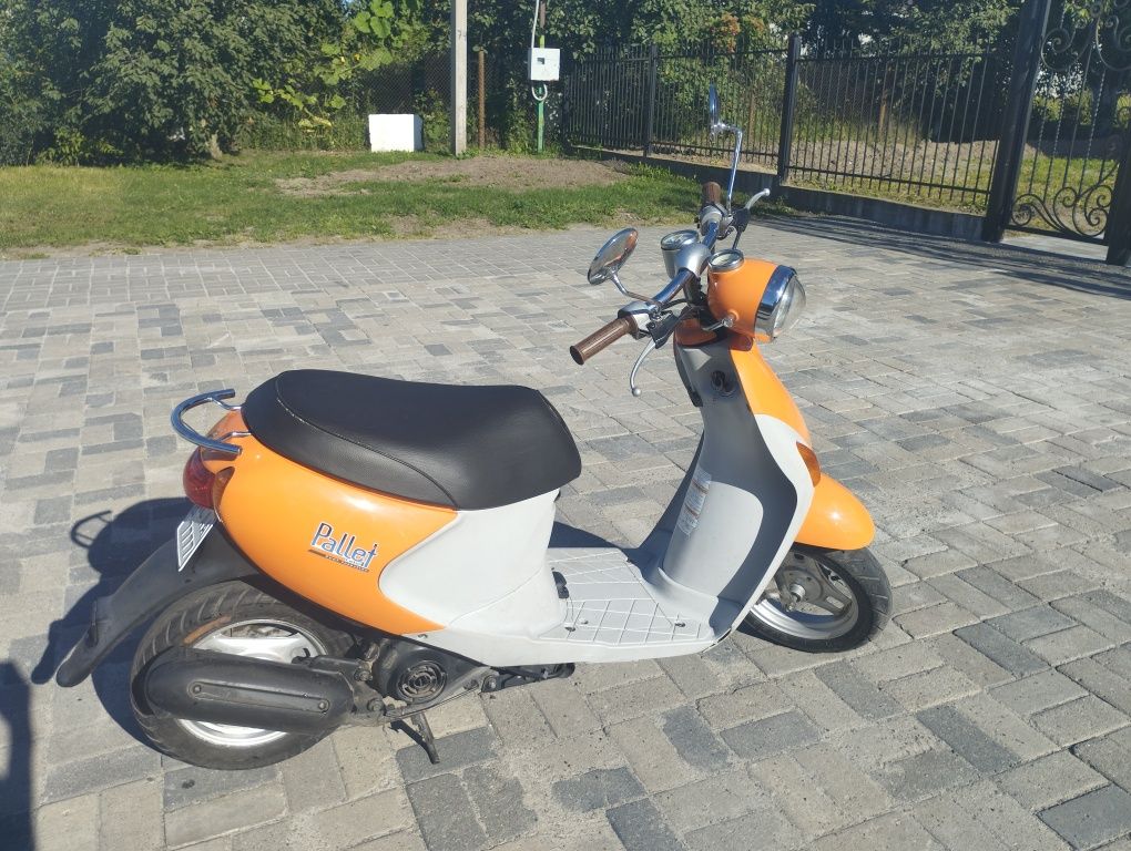 Скутер Suzuki let's 4 pallet