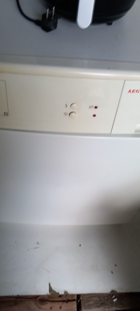 Máquina de secar AEG