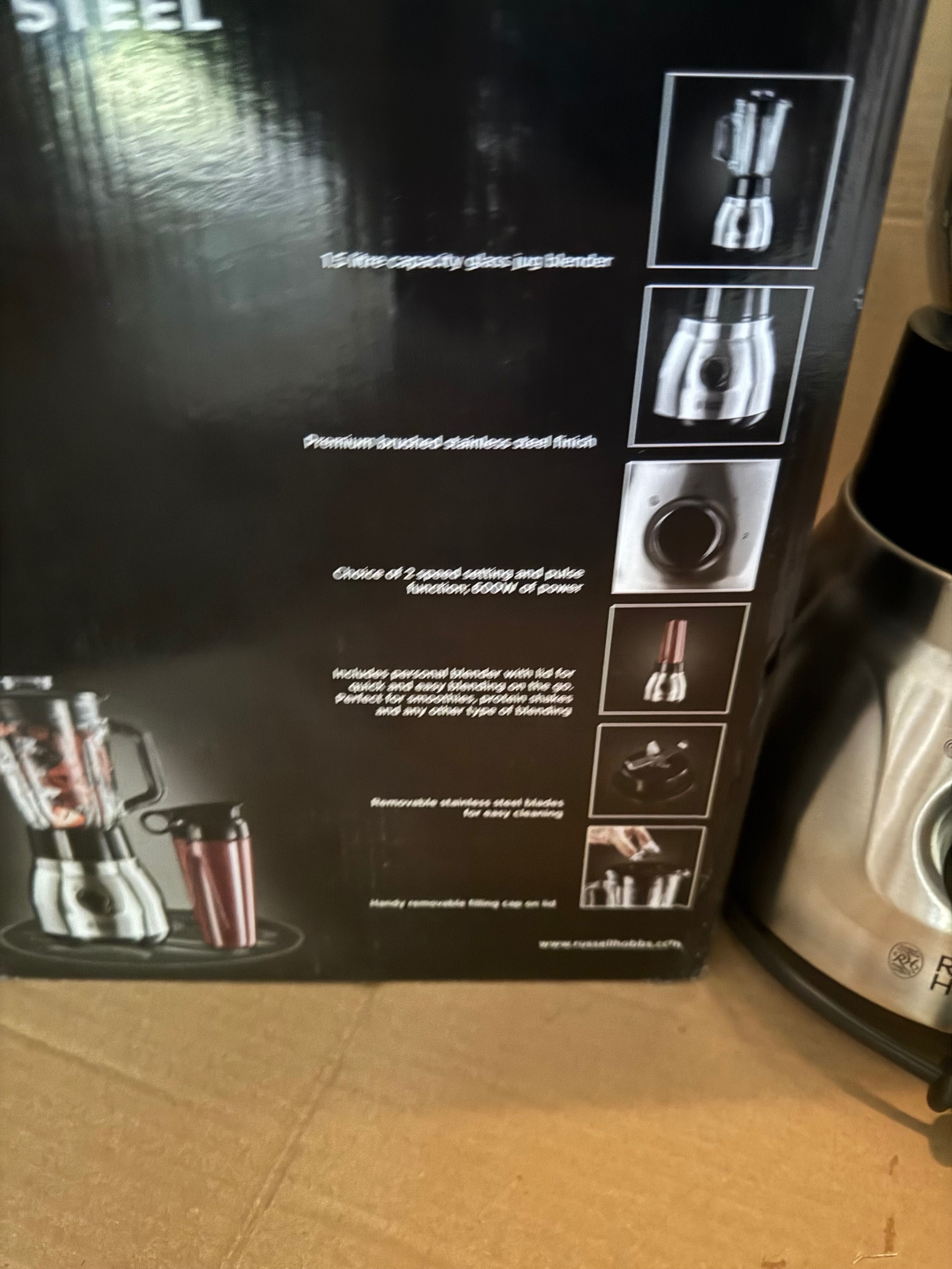 Blender kielichowy Russell Hobbs 600 W