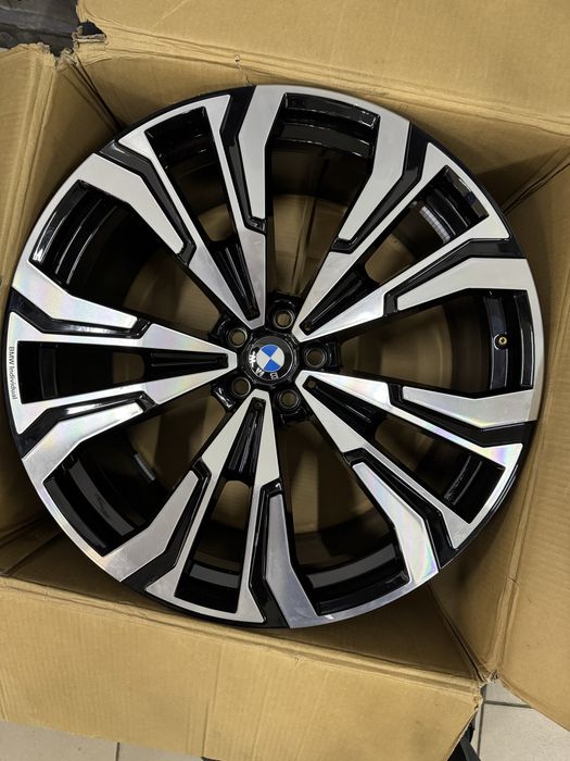 Оригінальний individual V-spoke style 914 диск на BMW X7 G07 R23