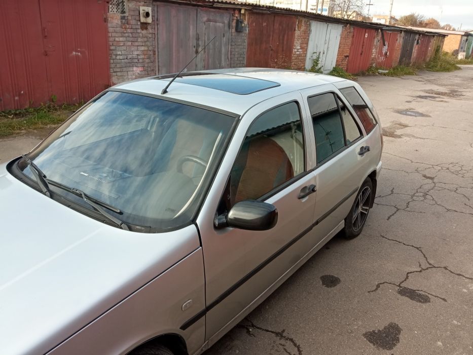 Надійний і зручний автомобіль Фіат Тіпо -