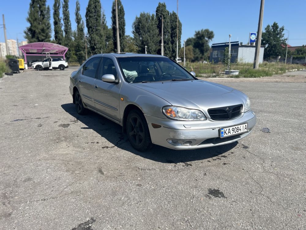 Nissan maxima 2000