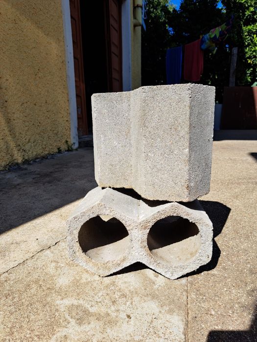 Garrafeiras em cimento empilháveis
