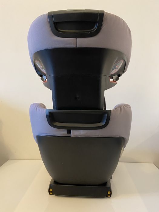 Дитяче авто крісло Maxi-Cosi