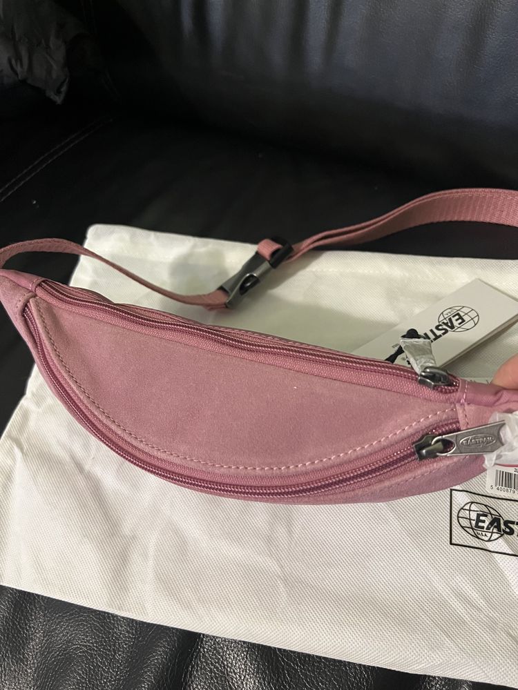 Saszetka Eastpak skóra zamszowa