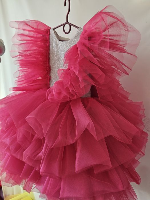 Платье на выпускной в садик на 7 лет розовое малиновый фатин блестящее