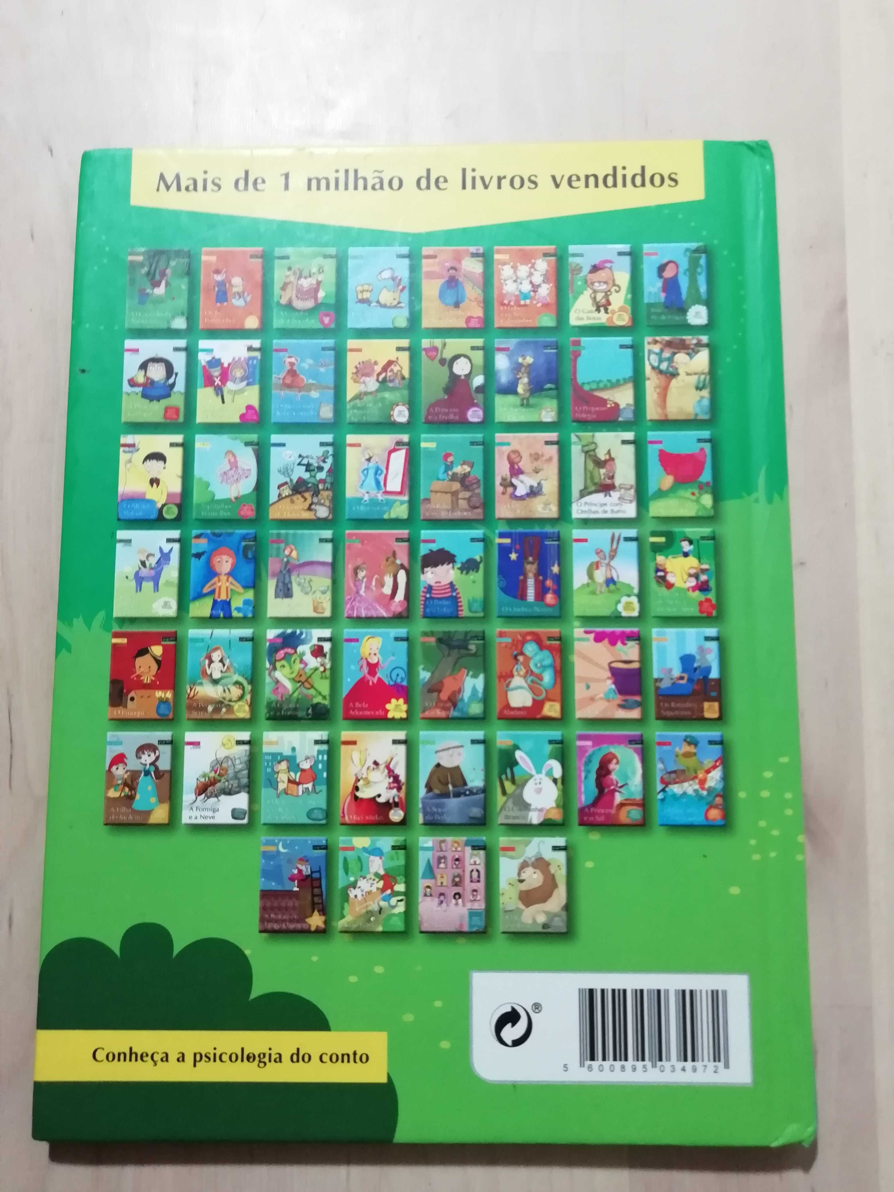 Livro infantil "A Branca de Neve e os 7 anões"