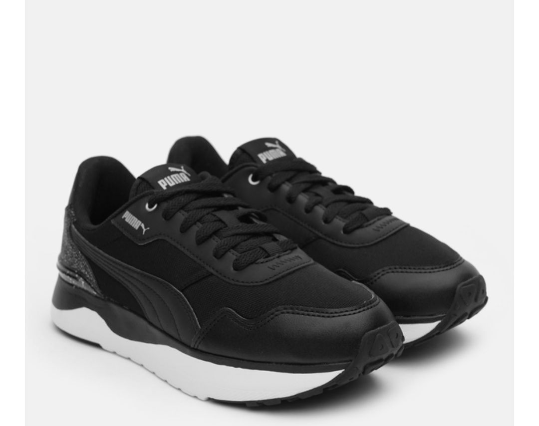 Кроссовки R78 Voyage Astro Trainers 38,5 лёгенькие.на 24.5 см