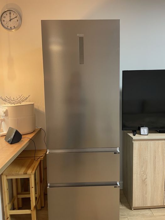 Lodówka Haier HTR7720DNMP z zamrażalnikiem dolnym 200,6 cm Srebrna