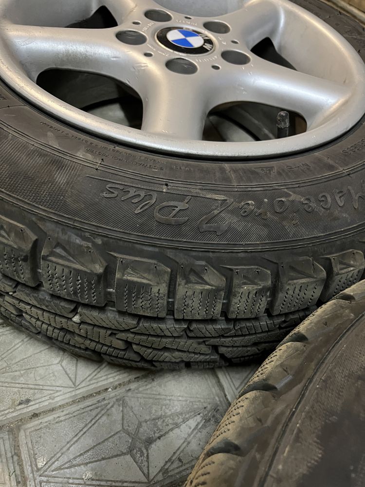 Продам диски і покришки 195/65R15 5х120