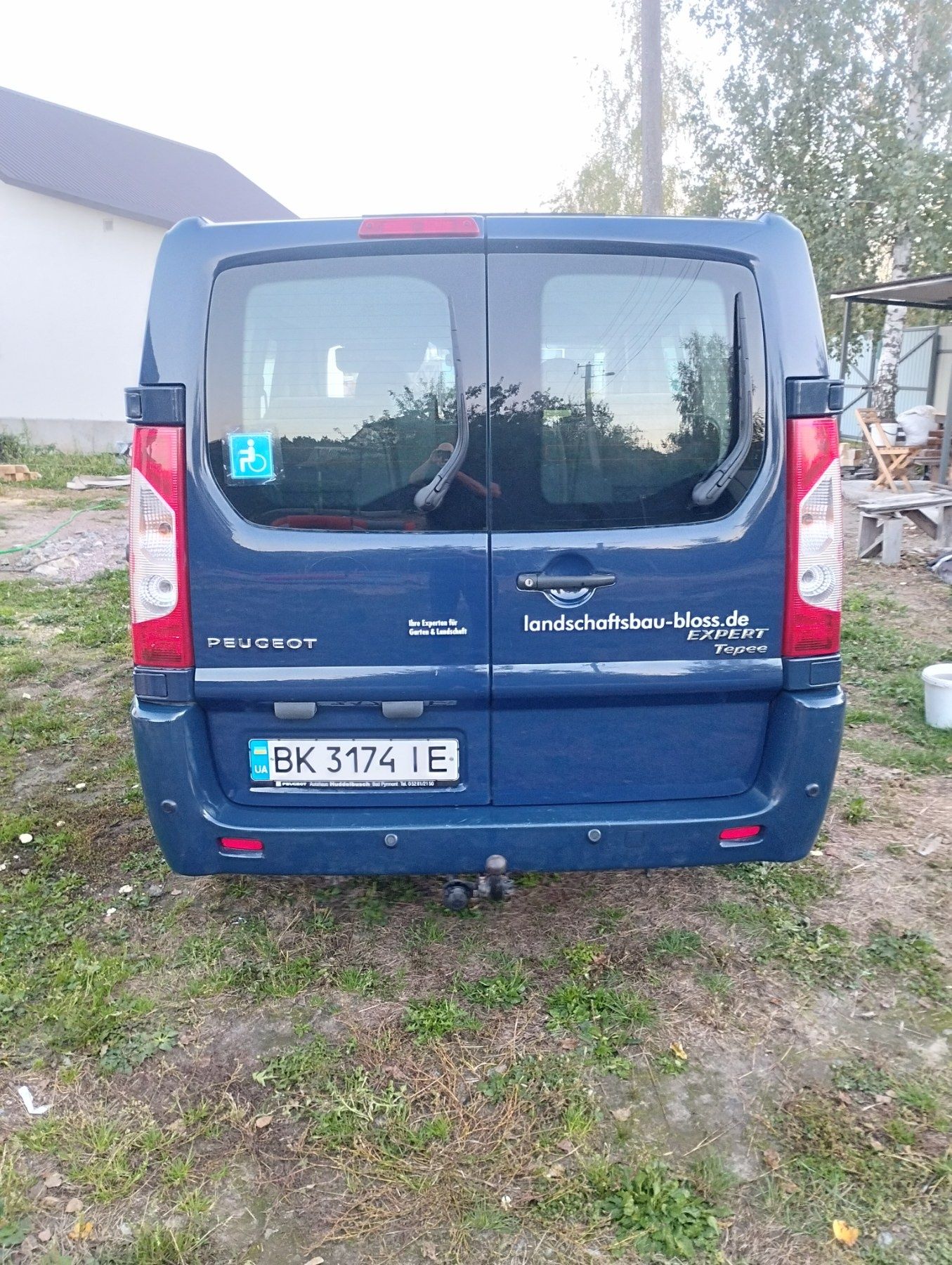 Продам Пежо експерт пасажир автомат 2.0