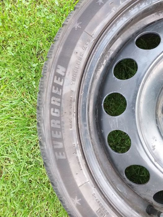 Opony zimowe 16  Z   felgami