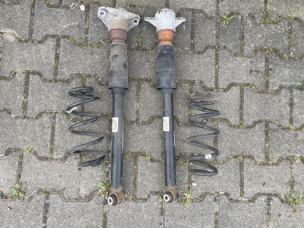 Audi a4 b9 8W9.035E sline amortyzatory tyl komplet