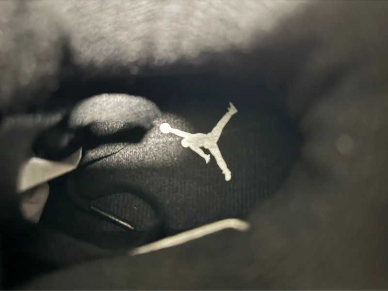 Buty Jordan 4 Retro White Thunder Rozmiar.43