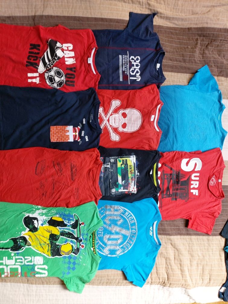Koszulka t'shirt rozm. 134 Reserved Cool Club Acdc mikołaj