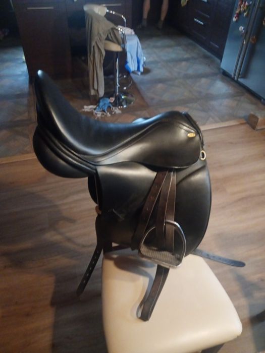 Siodło ujeżdżeniowe