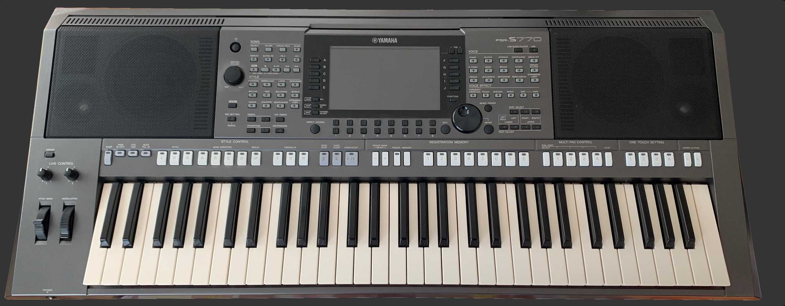 Yamaha PSR S770 Запакована професійними стилями.