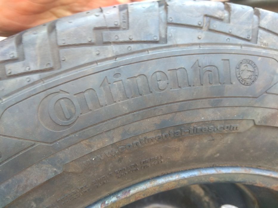 Продам шину 215/70/15 С Continental