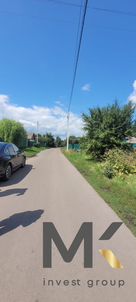 Будинок на 25 сотках землі біля лісу