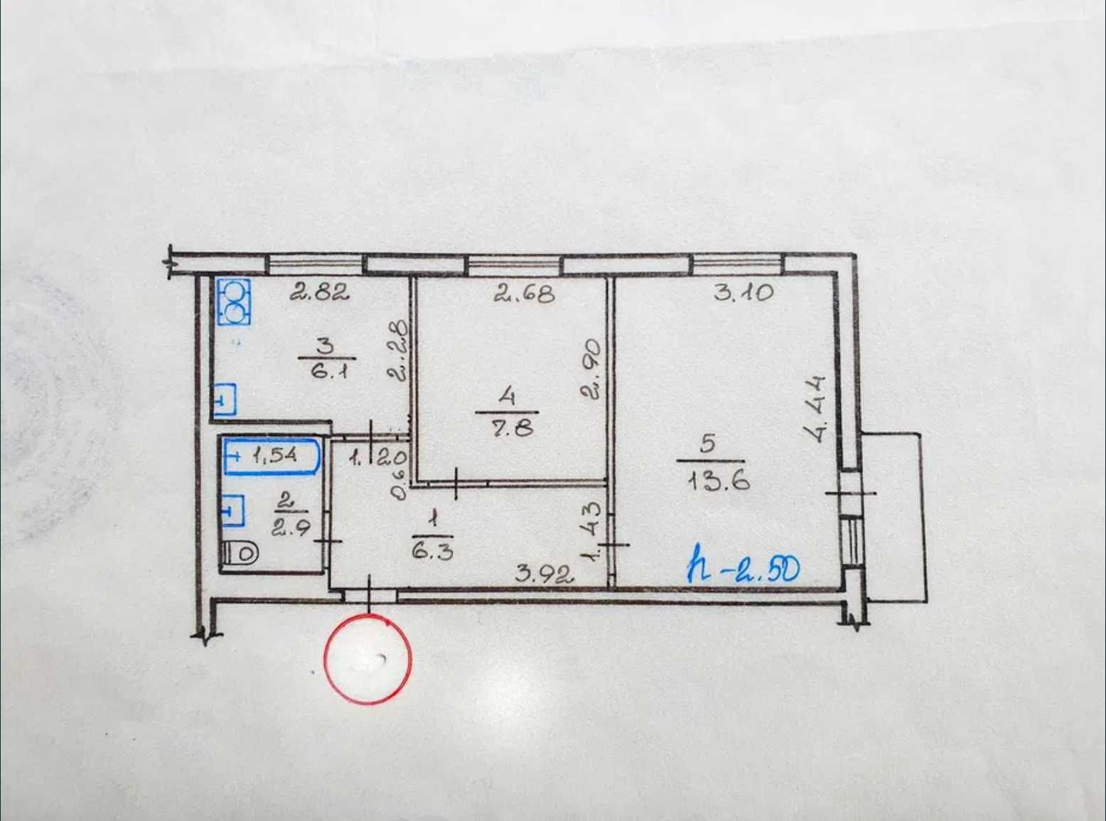 Срочная продажа 2 ком кв р-н Одесской 18 000 средний этаж