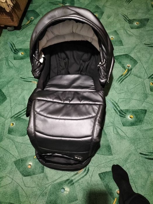 Продам коляску 2в1