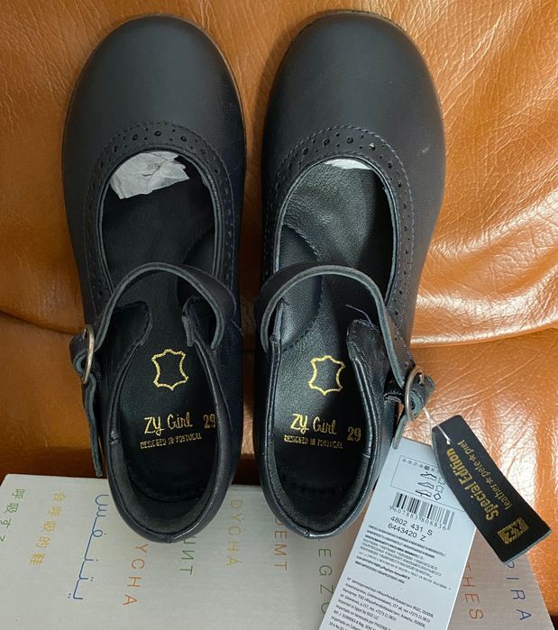 Sapatos em pele genuína azul escuro (nº28 ao nº34)