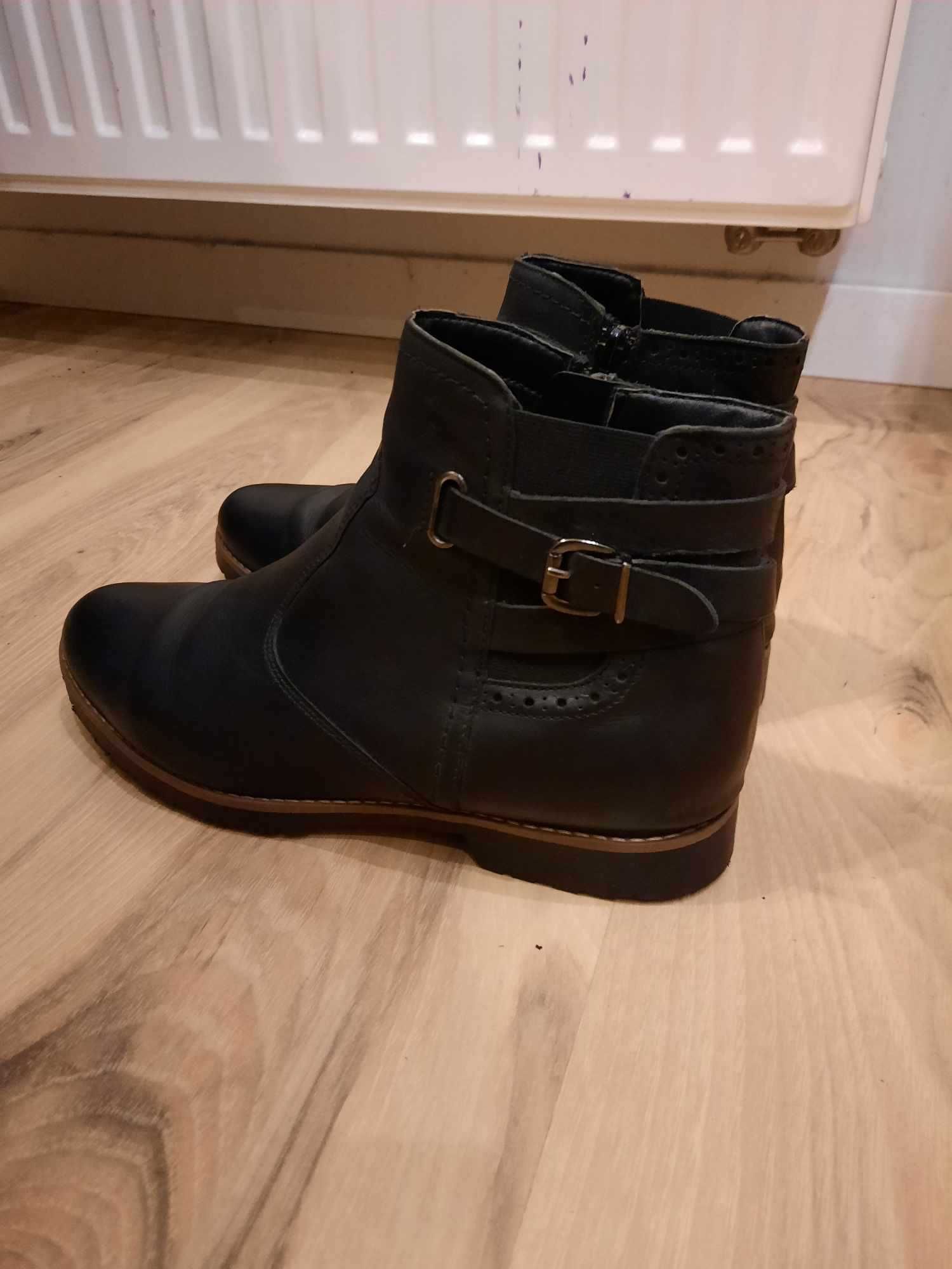 Buty damskie botki skórzane skóra czarne Deichmann 5th Avenue płaskie