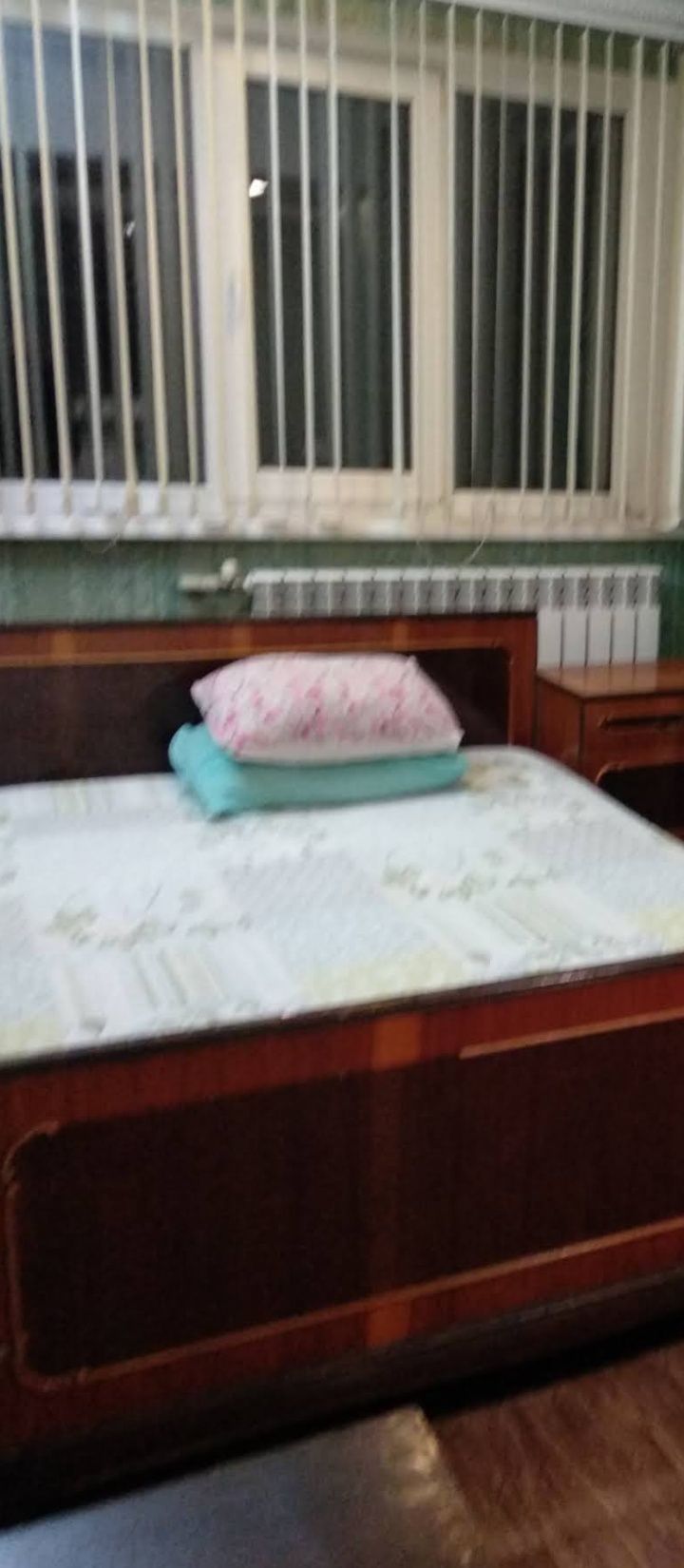 Здається 1 к кв з місцем для авто