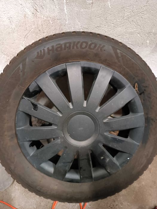 Sprzedam cztery opony zimowe 185/65R15