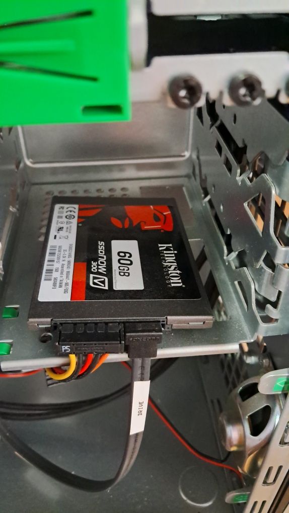 Retro Zestaw do Gier Retro Rarytas WinXP/SSD 60gb/GT9500 1GB/Monitor