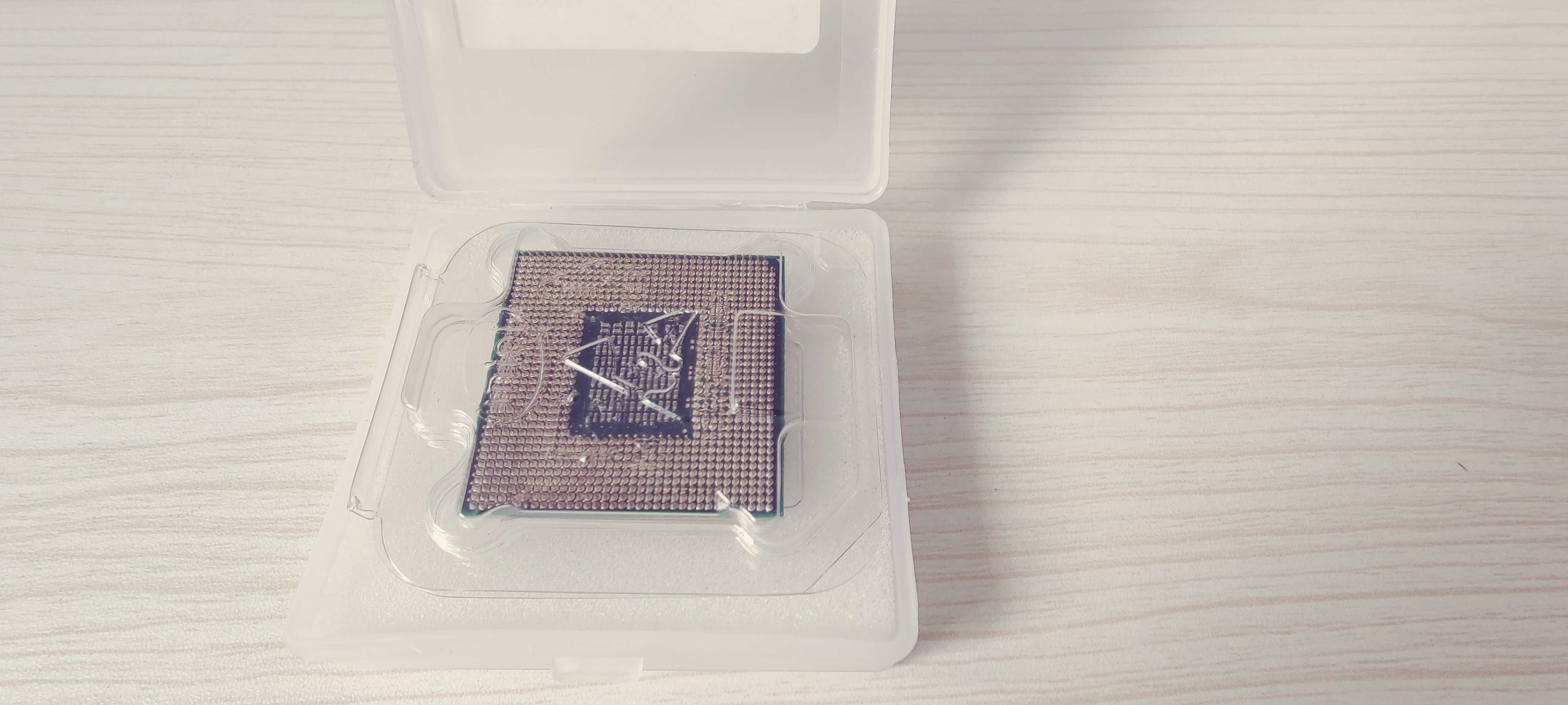 Intel® Core™ i7-2760QM SR02W      2.40 GHz  laptop Processor 4/8