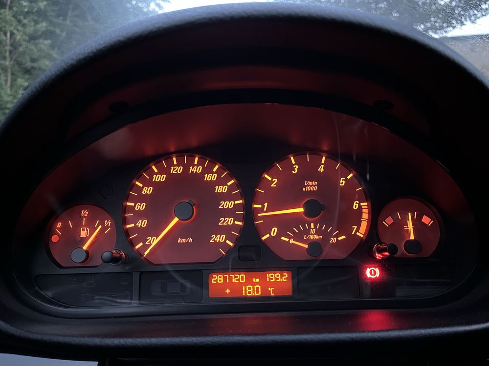 BMW E46 coupé, 2.0L r6
