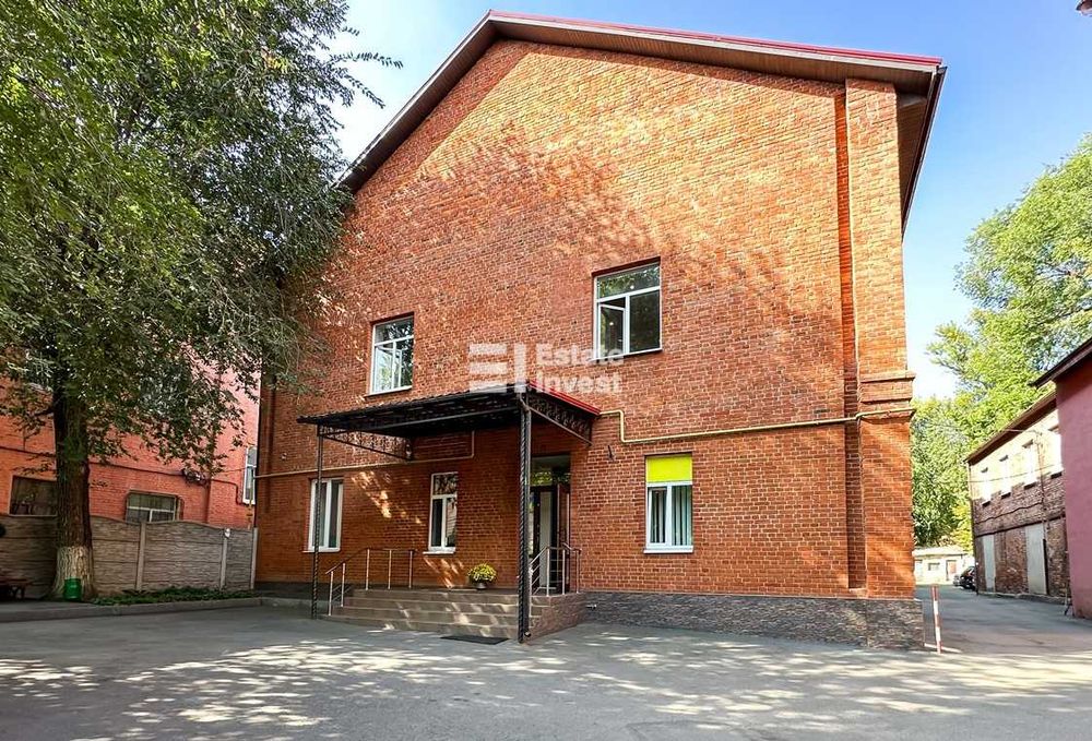 Продам ОСЗ в приближенном к центру районе, по адресу: ул.Малиновского.