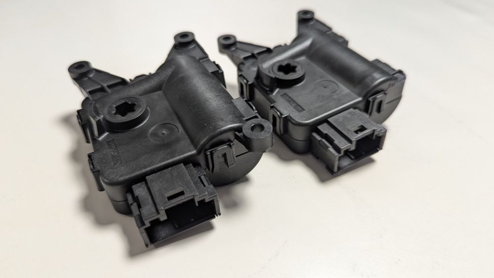 Сервопривод заслонок клімату Volkswagen Passat b7 561.907.511.A