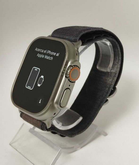 Apple Watch Ultra 2  49mm  Titanium