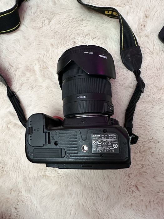 Sigma 17-50 + Nikon D7000 (повний набір фотографа штатив + освітлення)
