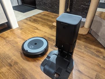 Robot  iROBOT Roomba i5+ Gwarancja