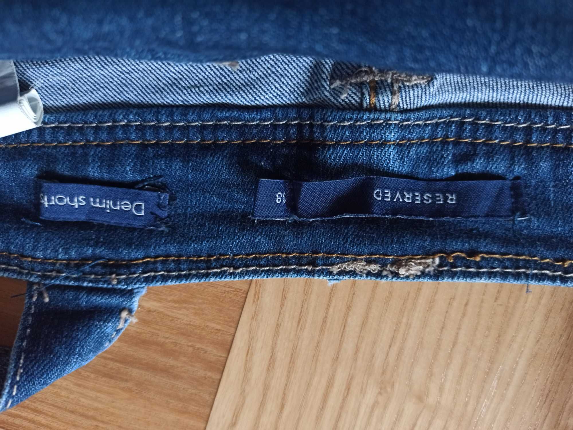 Reserved spodenki krótkie z szelkami typu ogrodniczki jeans