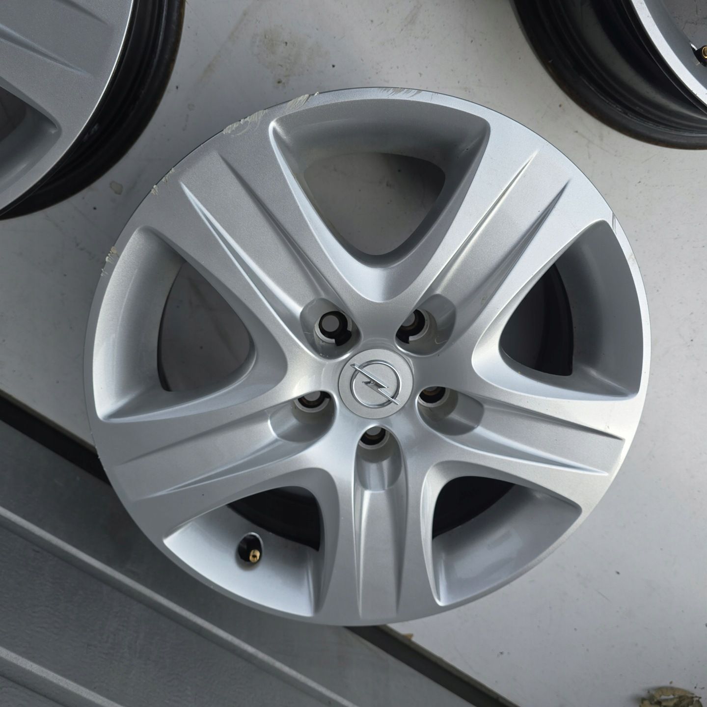 Opel Astra Iii Meriva Zafira a Vectra 16'' 5x110 ET39 4X