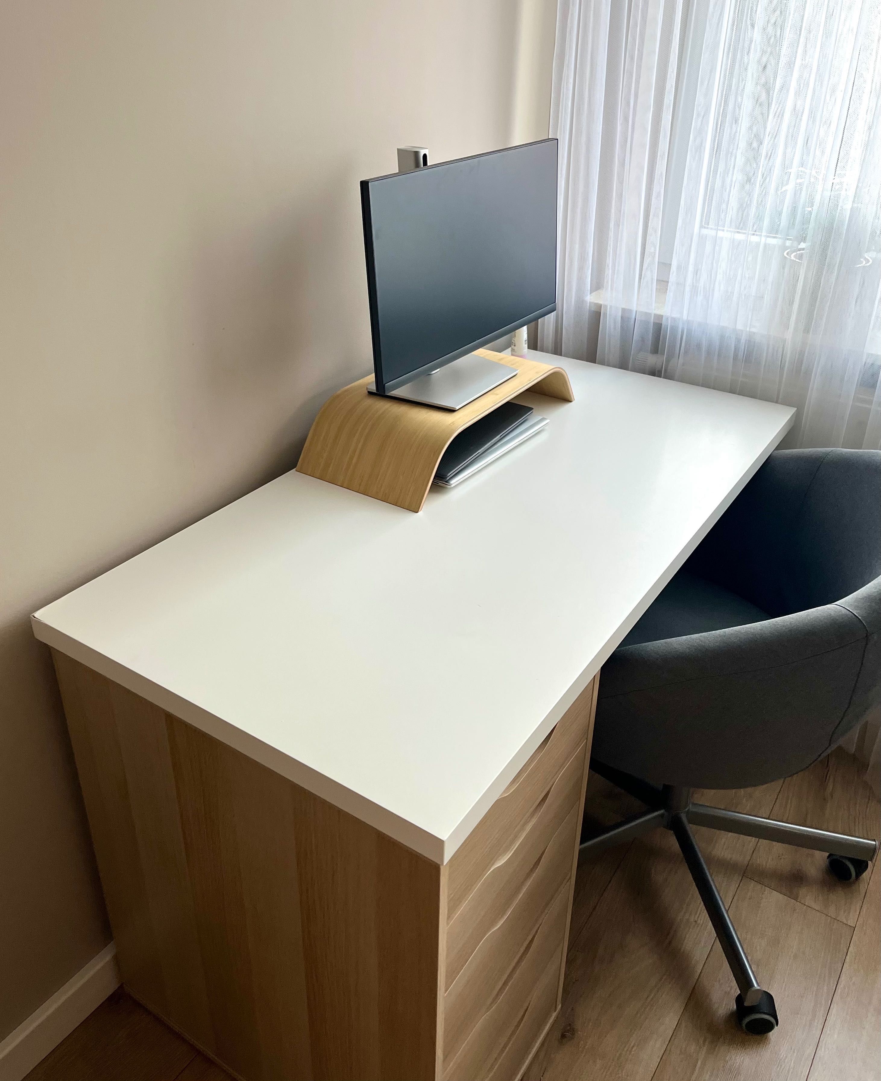 Blat biurka IKEA LAGKAPTEN biały 120x60 cm