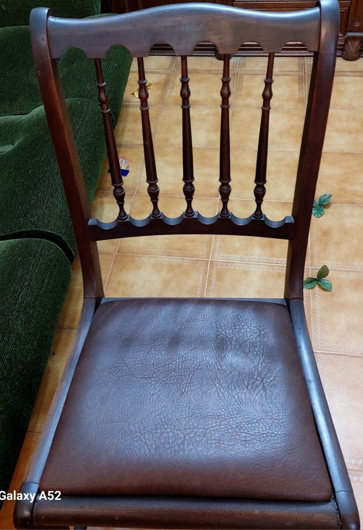 Vendo mobília de sala de jantar