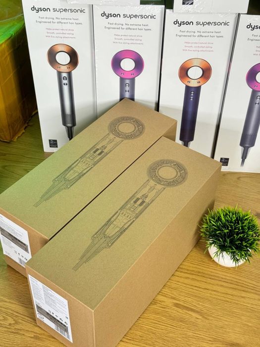 Фен Dyson Supersonic HD08