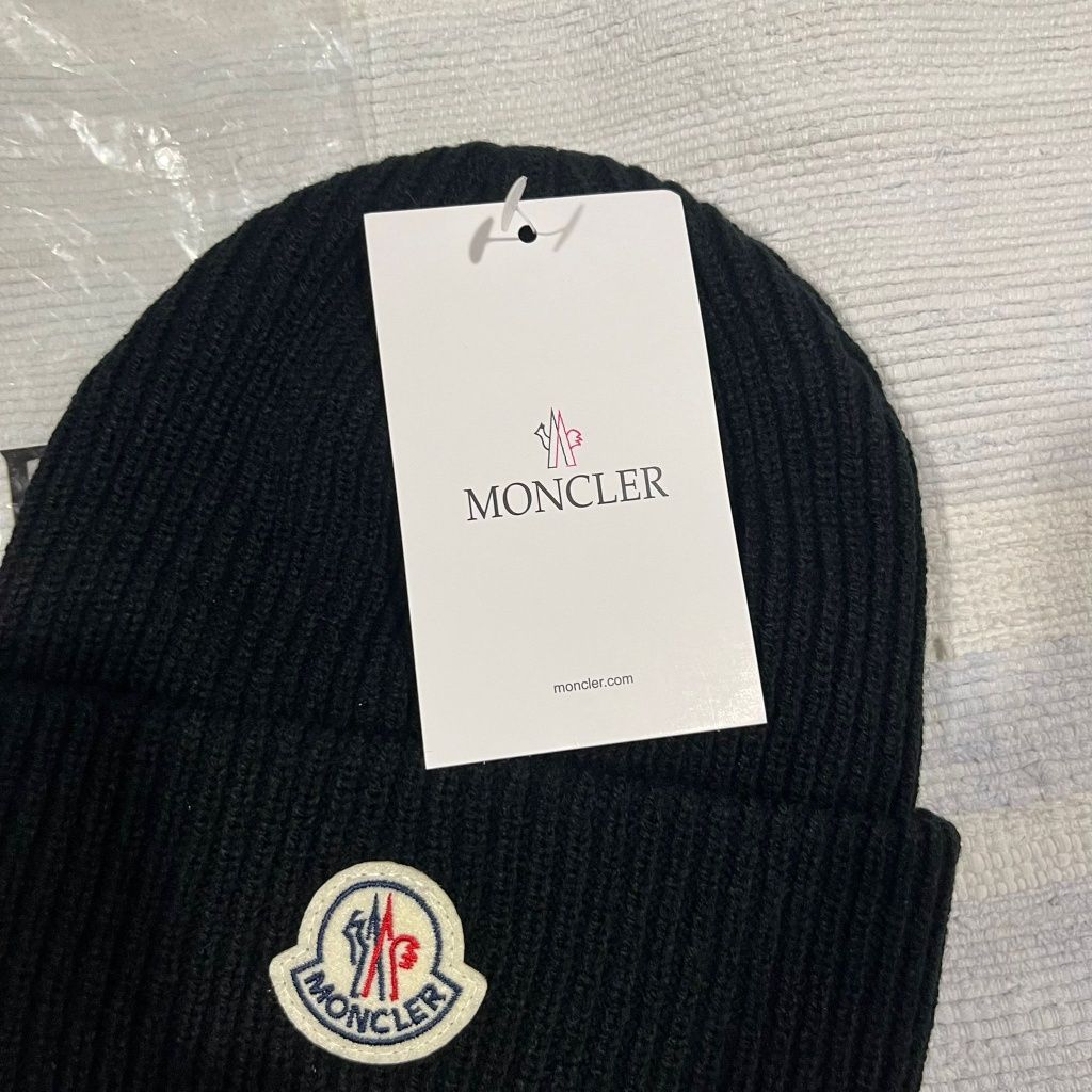Gorro MONCLER preto