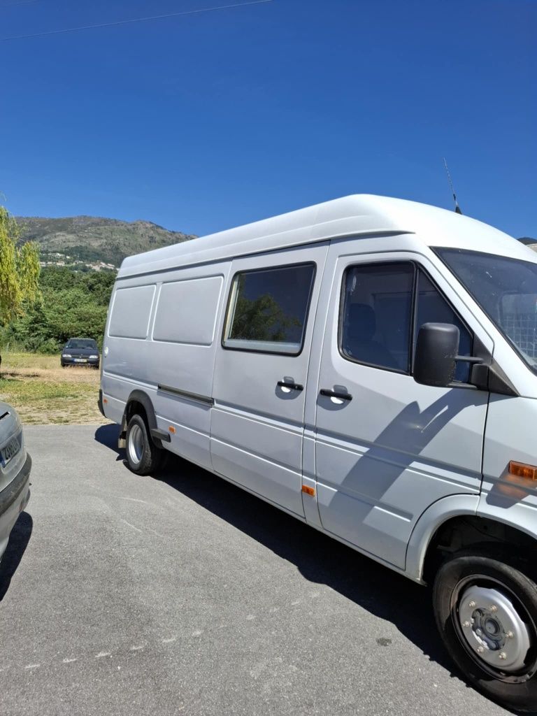 Autocaravana mercedes sprinter long adpatada