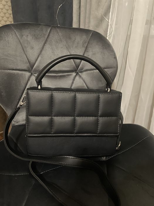 Жіночі сумочки різних молелей