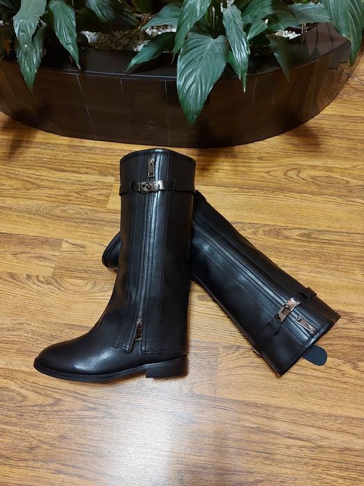 Чоботи труби шкіра в стилі GIVENCHY 3 кольори