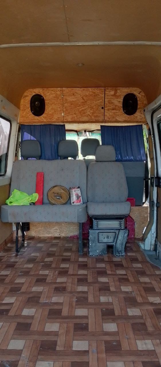 Продам Volkswagen LT 2.5 TDI 2000 года