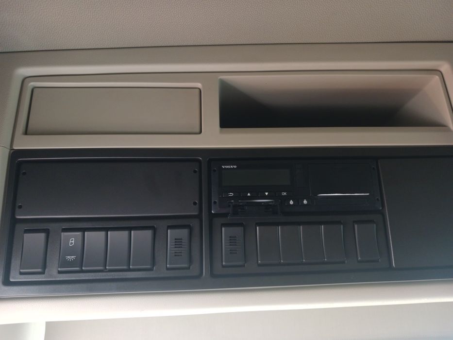 Camião Volvo 3 eixos, 500cv