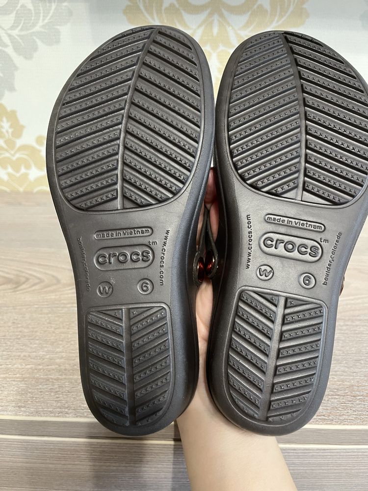 Crocs вʼєтнамки