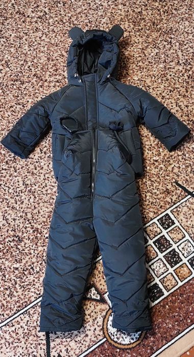 Зимовий комбінезон